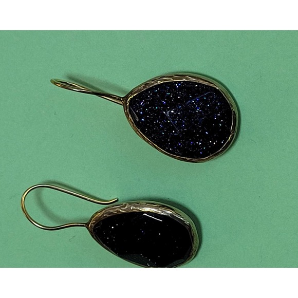 Vintage Gold Tone and Black Shimmer Earrings - Picture 9 of 10